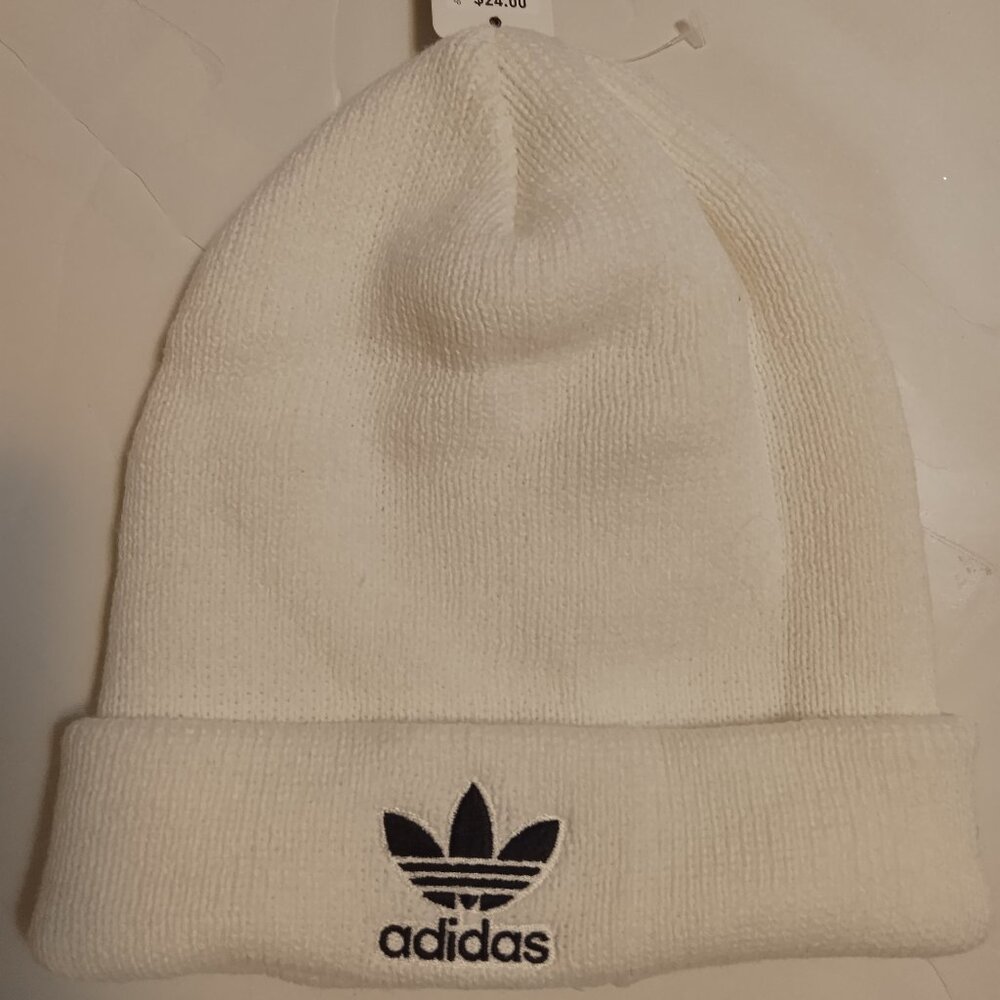 Adidas Beanie NWT